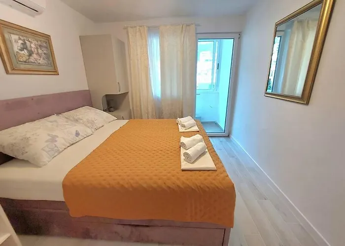 City Beach Apartment *