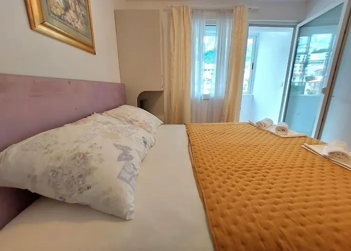 City Beach Apartment * מאקרסקה