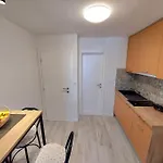 City Beach Apartment Apartment Makarska